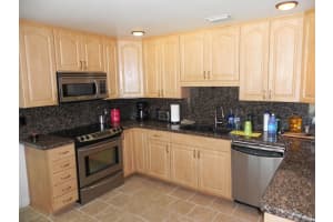 929 Dogwood Dr, Delray Beach, FL 33483, Sold 09/22/21