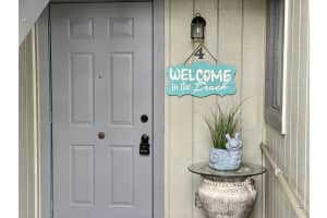 8163 SE Croft Cir, Hobe Sound, FL 33455, Sold 11/01/21