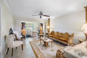 547 Sandpiper Cir Ln, Delray Beach, FL 33445, Sold 10/08/21