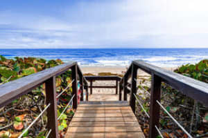 5550 N Ocean Blvd, Ocean Ridge, FL 33435, Sold 10/01/21