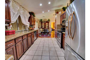 646 White Water Dr, West Palm Beach, FL 33413, Sold 11/01/21