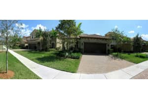 4592 Capital Dr, Lake Worth, FL 33463, Sold 10/25/21