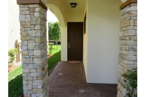 4592 Capital Dr, Lake Worth, FL 33463, Sold 10/25/21