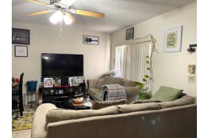 645 Executive Center Dr, West Palm Beach, FL 33401, Sold 09/28/21