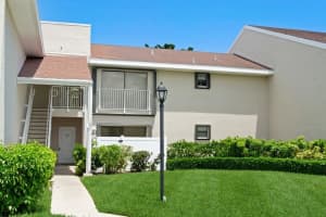 3218 S Lakeview Cir, Fort Pierce, FL 34949, Sold 09/24/21