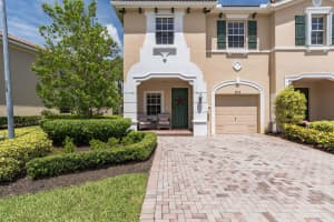 213 SW Otter Run Pl, Stuart, FL 34997, Sold 10/08/21