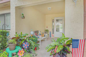 2949 Bent Pine Dr, Fort Pierce, FL 34951, Sold 01/14/22