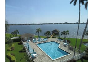 8200 Lakeshore Dr, Hypoluxo, FL 33462, Sold 11/04/21