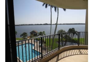 8200 Lakeshore Dr, Hypoluxo, FL 33462, Sold 11/04/21