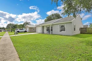 7803 Blairwood Cir N, Lake Worth, FL 33467, Sold 10/22/21