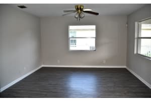 6712 2nd St, Jupiter, FL 33458, Sold 09/30/21