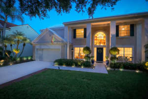 10105 Hunt Club Ln, Palm Beach Gardens, FL 33418, Sold 10/26/21