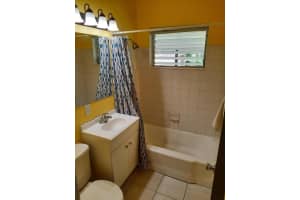 587 Chipewyan Dr, Lake Worth, FL 33462, Sold 12/01/21