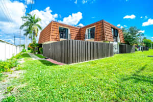 2096 White Pine Cir, Greenacres, FL 33415, Sold 10/12/21