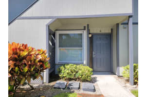 8323 SE Croft Cir, Hobe Sound, FL 33455, Sold 10/18/21