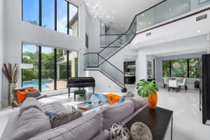 255 Gardenia Isles Dr, Palm Beach Gardens, FL 33418, Sold 10/21/21