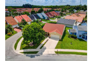 5072 Willow Pond Rd W, West Palm Beach, FL 33417, Sold 10/29/21
