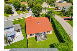 5072 Willow Pond Rd W, West Palm Beach, FL 33417, Sold 10/29/21