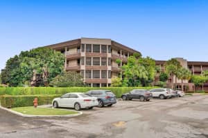 4702 Fountains Dr S, Lake Worth, FL 33467, Sold 01/28/22