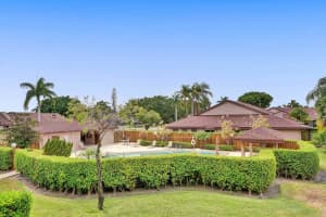 4702 Fountains Dr S, Lake Worth, FL 33467, Sold 01/28/22