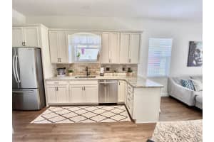 137 Prestige Dr, Royal Palm Beach, FL 33411, Sold 10/12/21