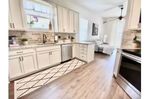 137 Prestige Dr, Royal Palm Beach, FL 33411, Sold 10/12/21