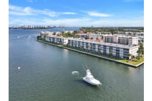 36 Yacht Club Dr, North Palm Beach, FL 33408, Sold 12/30/21