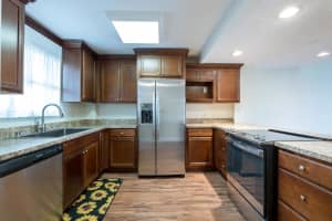 890 N Federal Hwy, Lantana, FL 33462, Sold 10/22/21