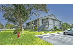 8164 SE Croft Cir, Hobe Sound, FL 33455, Sold 09/24/21