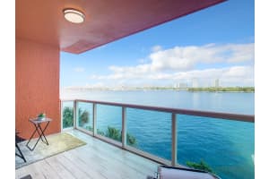 2650 Lake Shore Dr, Riviera Beach, FL 33404, Sold 10/06/21