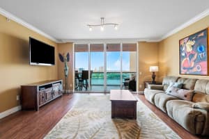 2650 Lake Shore Dr, Riviera Beach, FL 33404, Sold 11/22/21