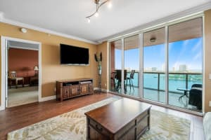 2650 Lake Shore Dr, Riviera Beach, FL 33404, Sold 11/22/21