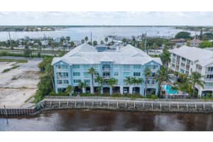 215 NW Flagler Ave, Stuart, FL 34994, Sold 11/18/21