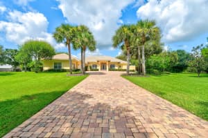 909 SW Imperial Dr, Palm City, FL 34990, Sold 10/15/21