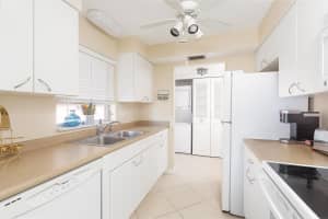 17 Golfs Edge, West Palm Beach, FL 33417, Sold 12/03/21