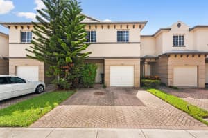 1004 Lucaya Dr, Riviera Beach, FL 33404, Sold 10/26/21