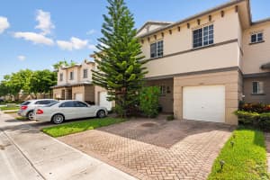 1004 Lucaya Dr, Riviera Beach, FL 33404, Sold 10/26/21