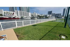 400 Leslie Dr, Hallandale Beach, FL 33009, Sold 02/01/22