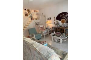 72 Live Oak Cir, Jupiter, FL 33469, Sold 10/25/21