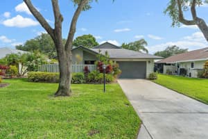 8920 SE Eaglewood Way, Hobe Sound, FL 33455, Sold 10/15/21