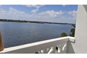 2840 S Ocean Blvd, Palm Beach, FL 33480, Sold 03/01/22