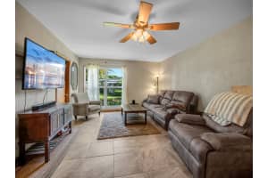 315 Circle Dr S, Boynton Beach, FL 33435, Sold 11/23/21