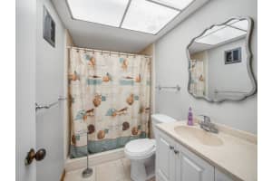 315 Circle Dr S, Boynton Beach, FL 33435, Sold 11/23/21