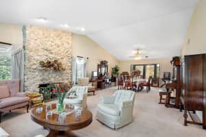 205 Westwood Cir E, West Palm Beach, FL 33411, Sold 03/10/22