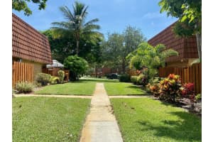 3203 Spanish Wells Dr, Delray Beach, FL 33445, Sold 11/16/21