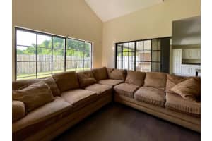 6337 Lantana Pines Cir, Lake Worth, FL 33462, Sold 10/29/21