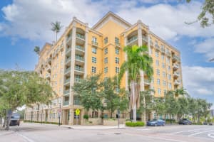 403 S Sapodilla Ave, West Palm Beach, FL 33401, Sold 09/30/21