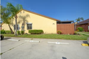 182 Springdale Cir, Palm Springs, FL 33461, Sold 10/29/21