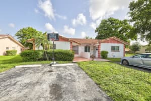 11201 NW 39th St, Coral Springs, FL 33065, Sold 11/05/21