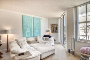 255 Evernia St, West Palm Beach, FL 33401, Sold 11/02/21